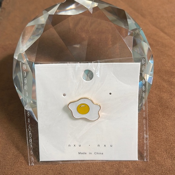 Sunny Side Up Egg enamel pin - Picture 1 of 5
